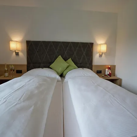 Spacious Near Area In