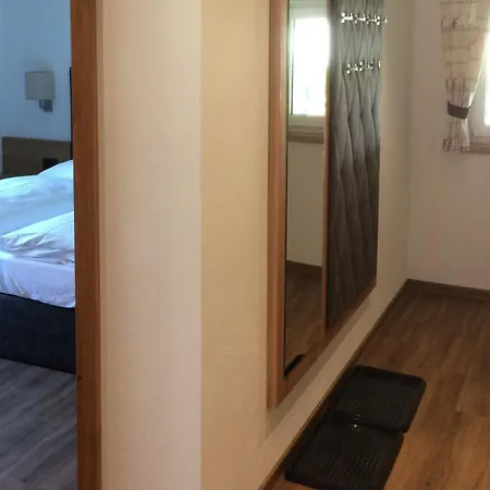 Apartment Spacious Near Area In