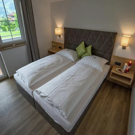Spacious Near Area In Apartment Mayrhofen