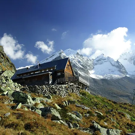 Spacious Near Area In