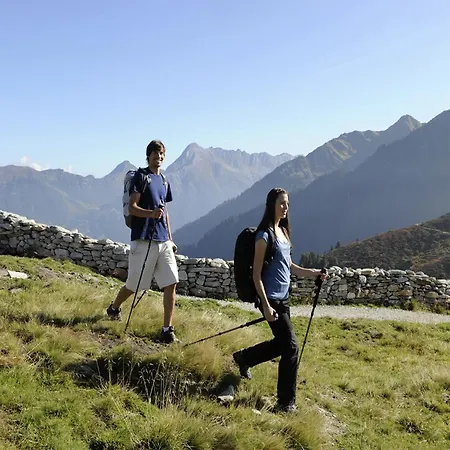 Spacious Near Area In 아파트 *