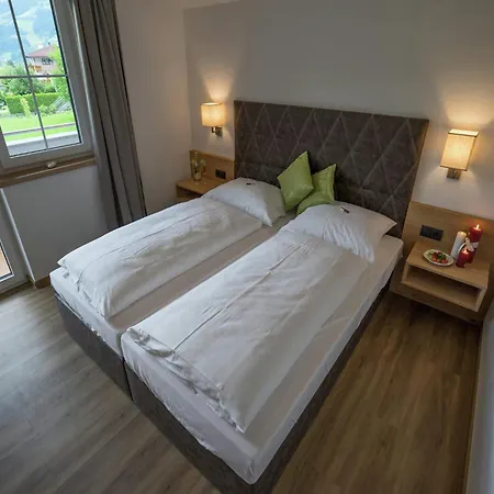 Apartament Spacious Near Area In