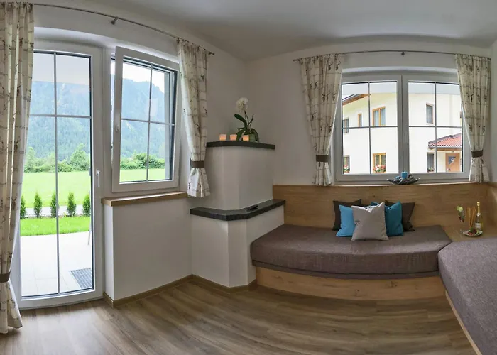 Spacious Near Area In Apartamento